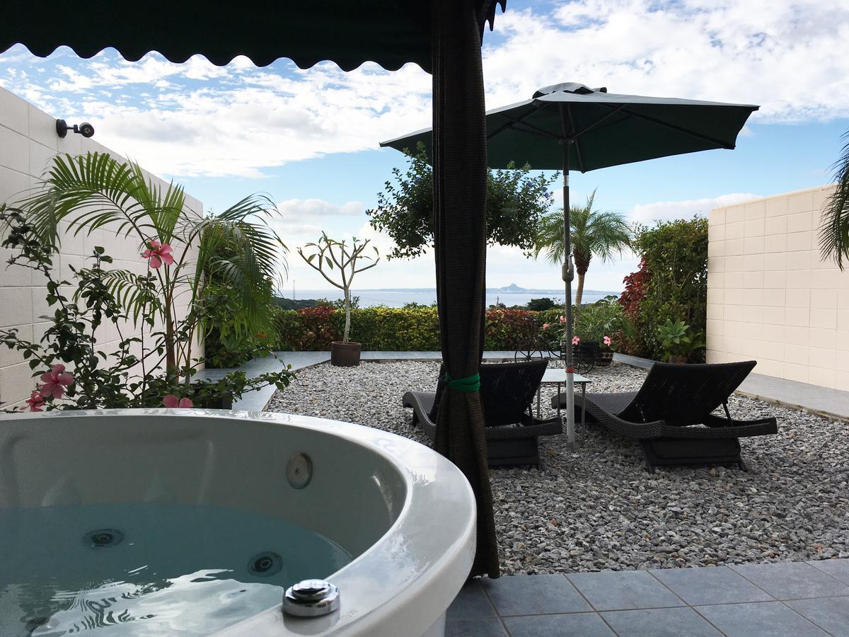 Villa Motobu Hills Экстерьер фото
